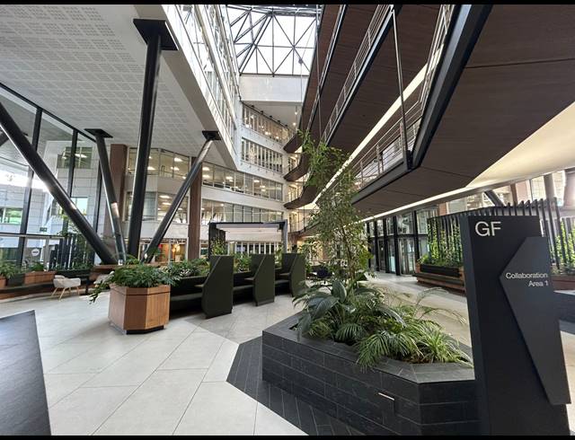 429M² OFFICE TO LET IN SANDTON CENTRAL